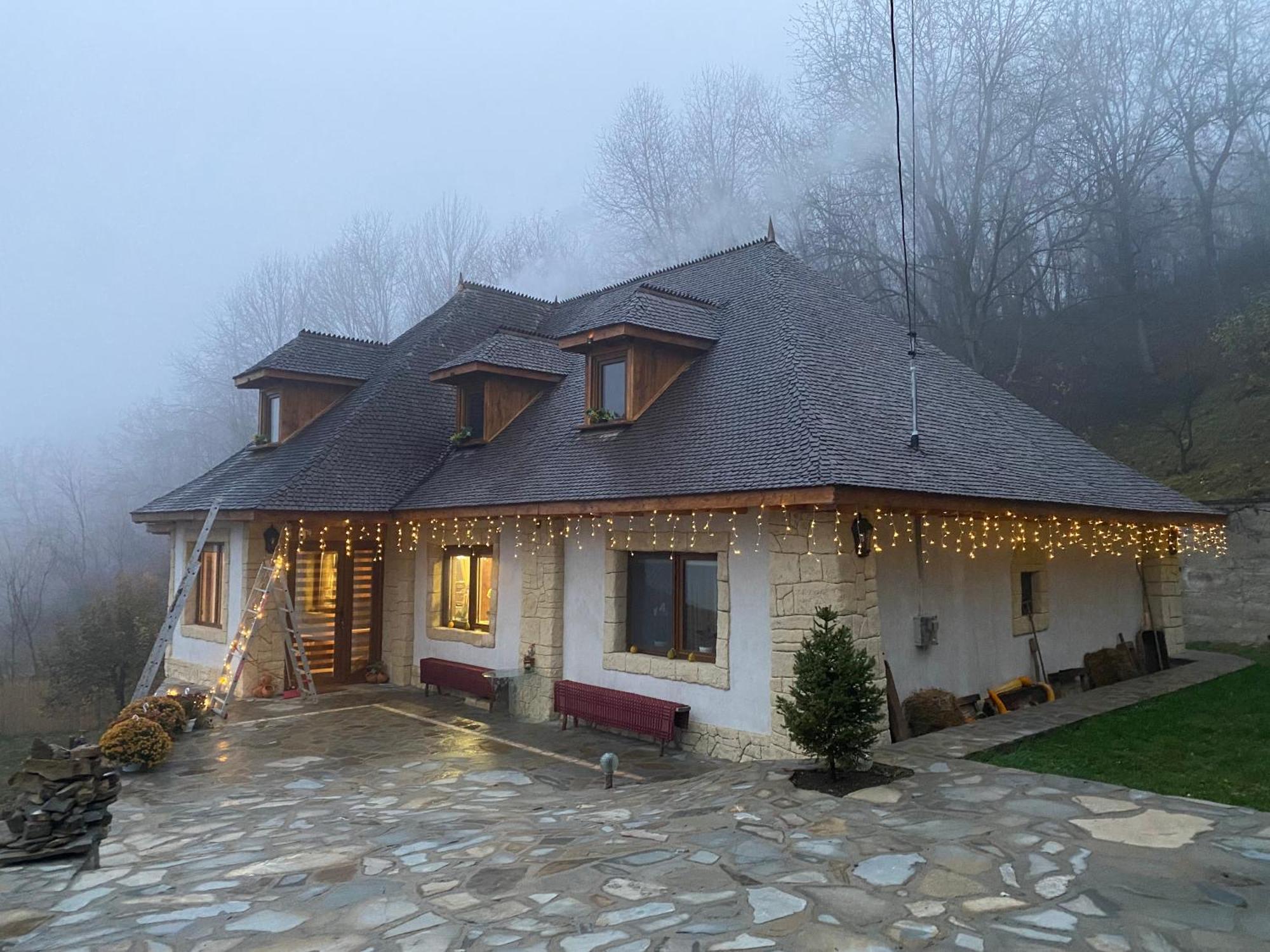 Casa Cu Sindrila Villa Vălenii de Munte Exteriör bild