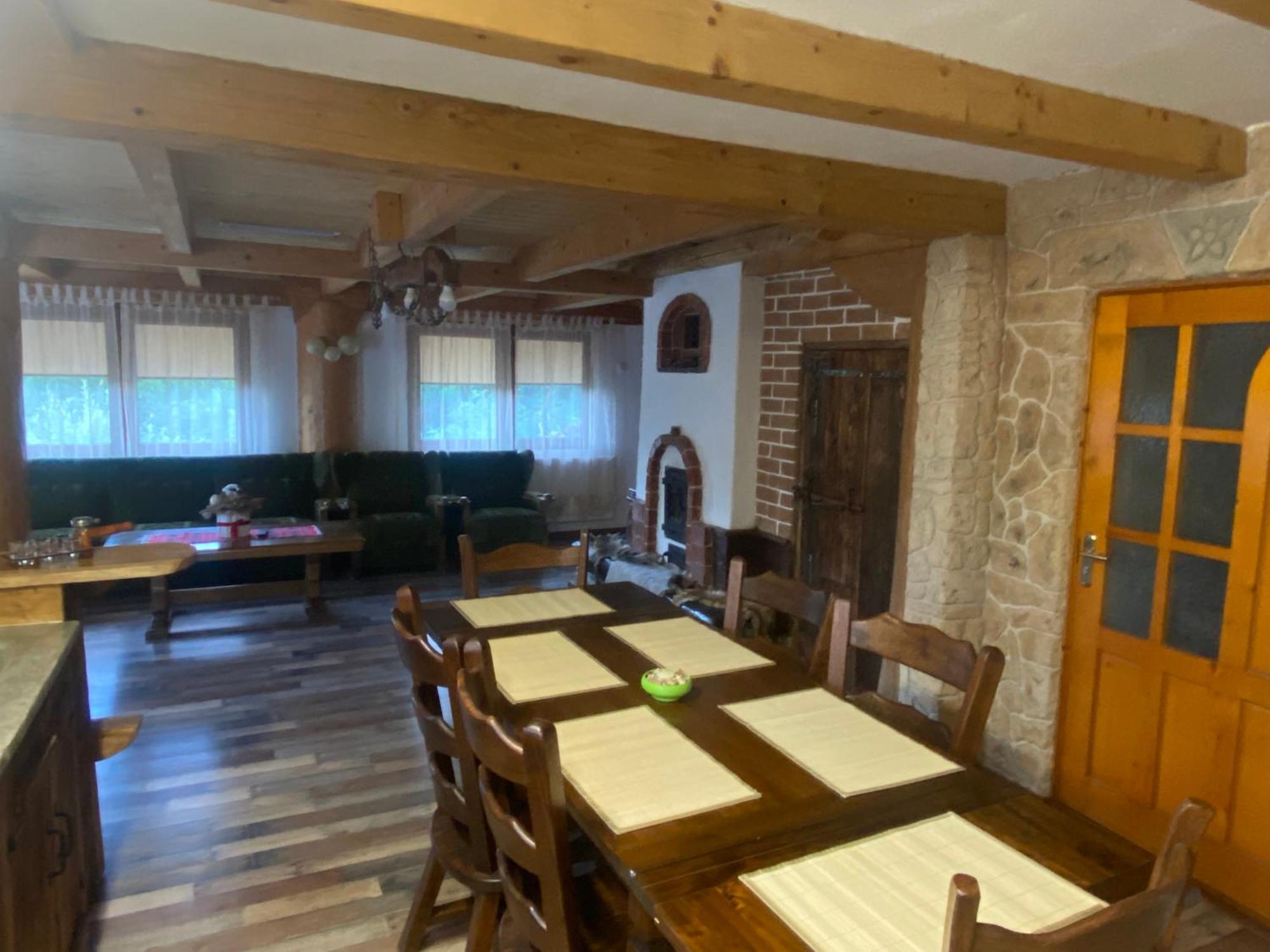 Casa Cu Sindrila Villa Vălenii de Munte Exteriör bild