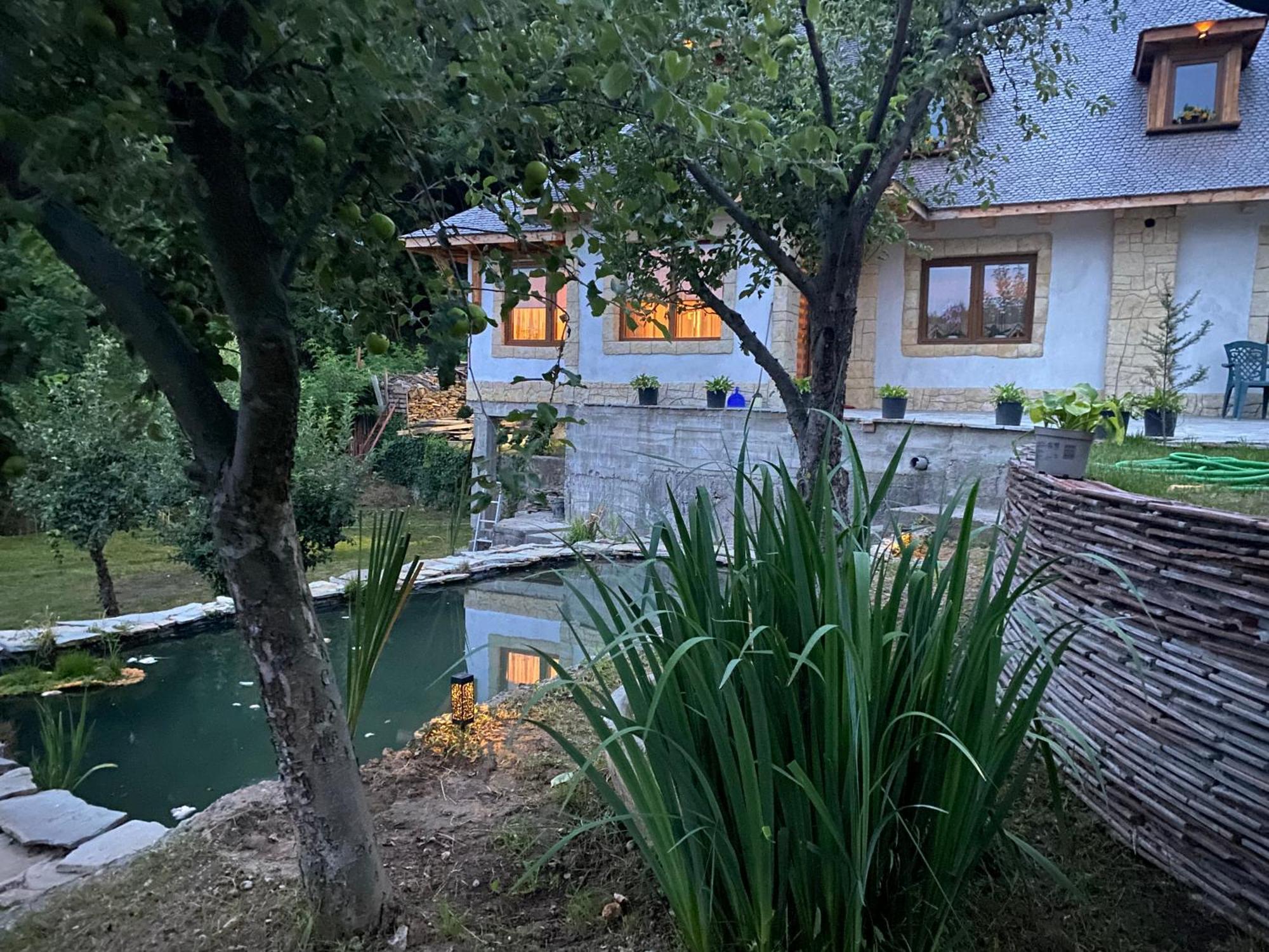 Casa Cu Sindrila Villa Vălenii de Munte Exteriör bild