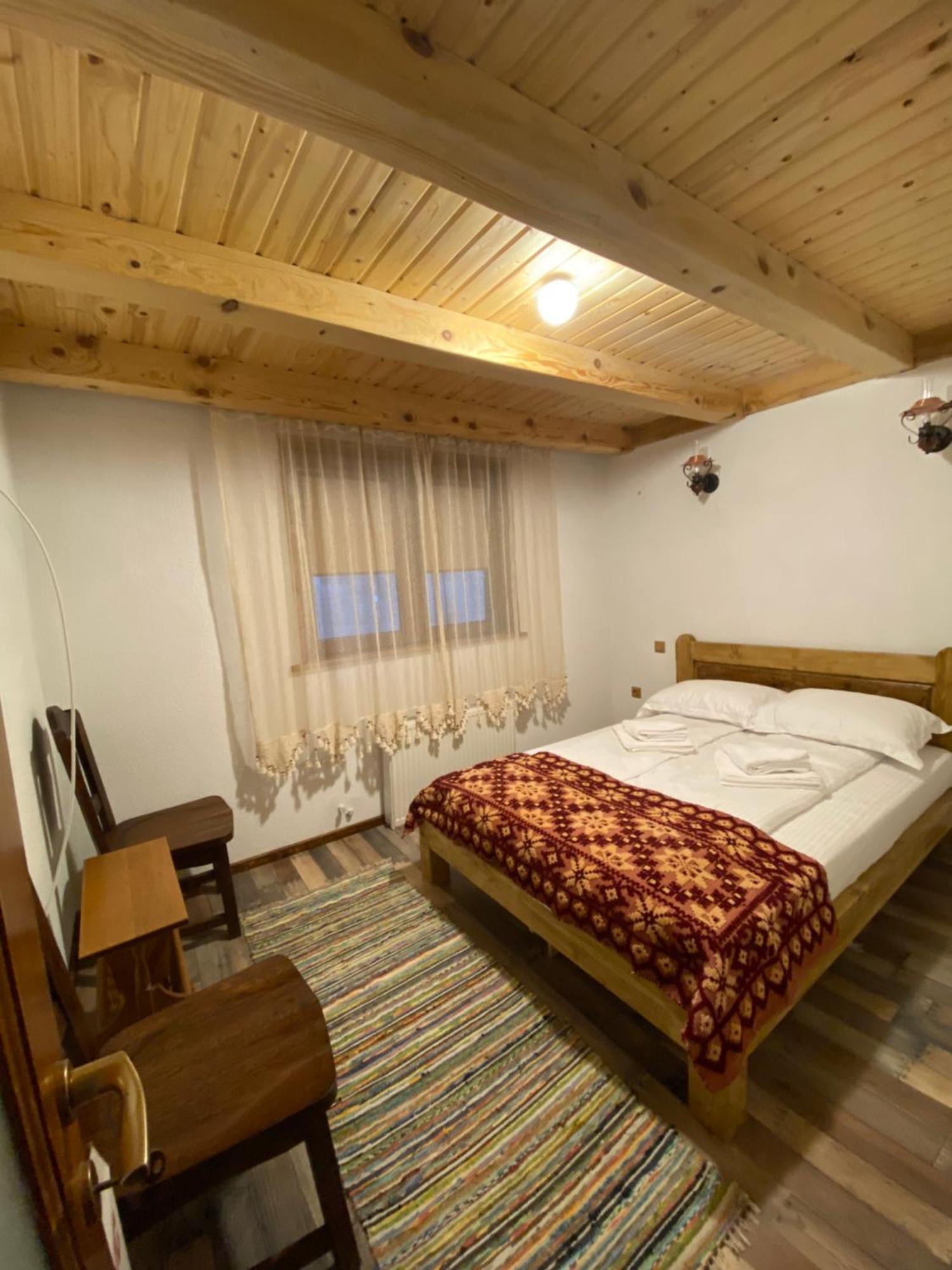 Casa Cu Sindrila Villa Vălenii de Munte Exteriör bild